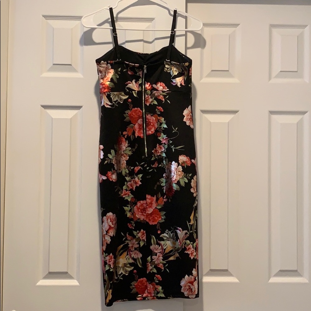 Black Floral Dress - Picture 4 of 7